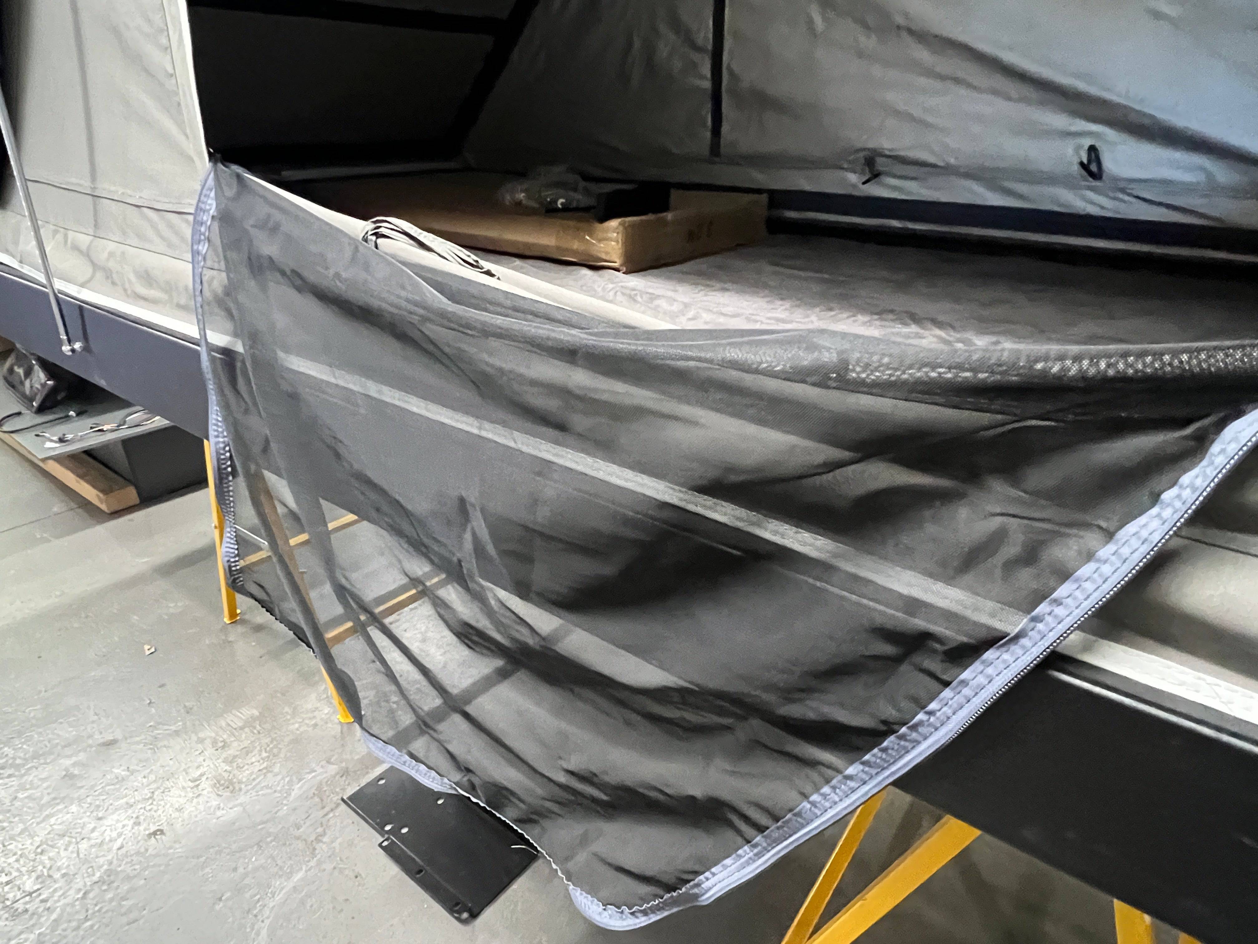 OZI4X4 Adventure 130 Roof Top Tents - Image 18