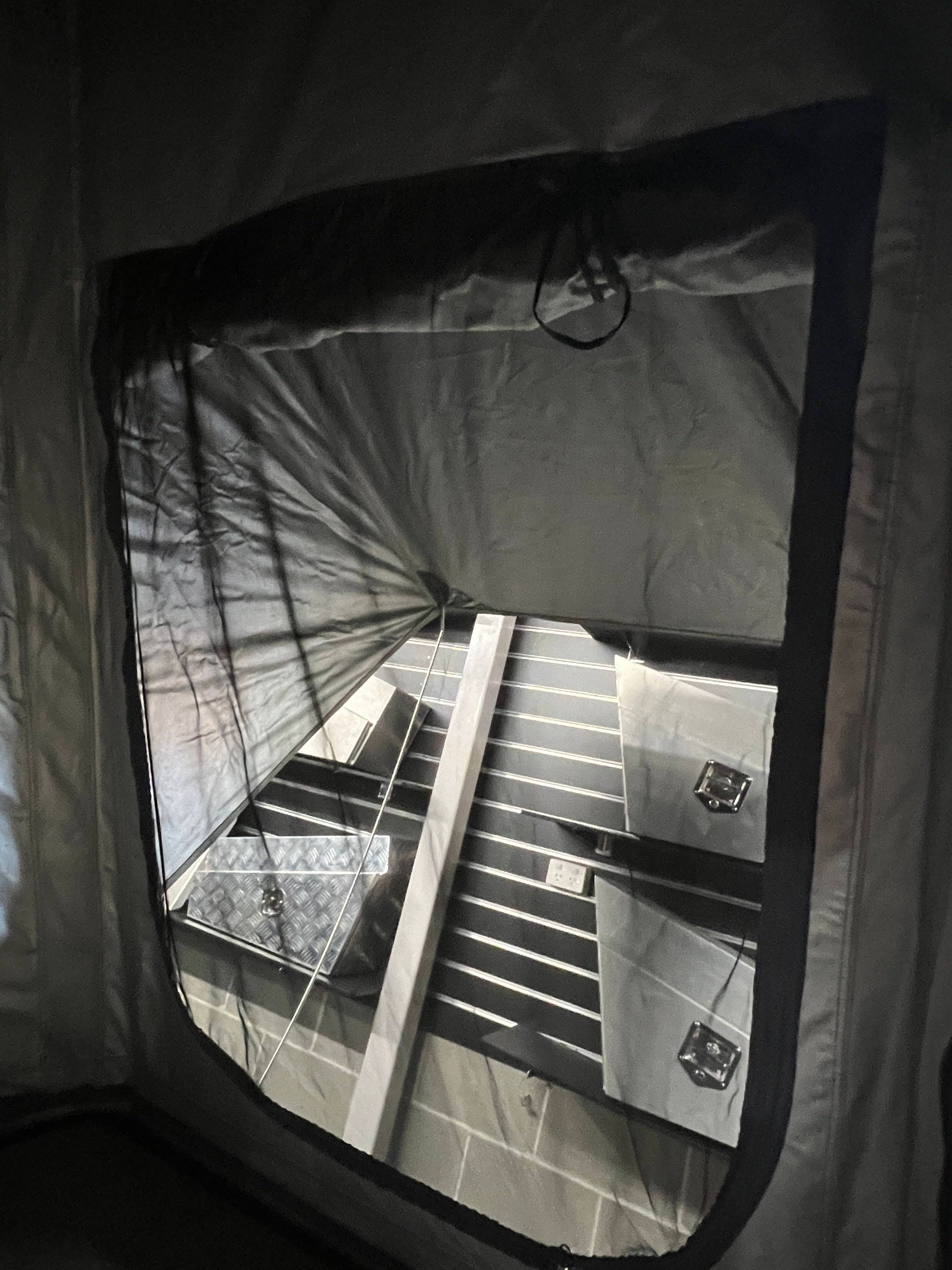 OZI4X4 Adventure 130 Roof Top Tents - Image 19