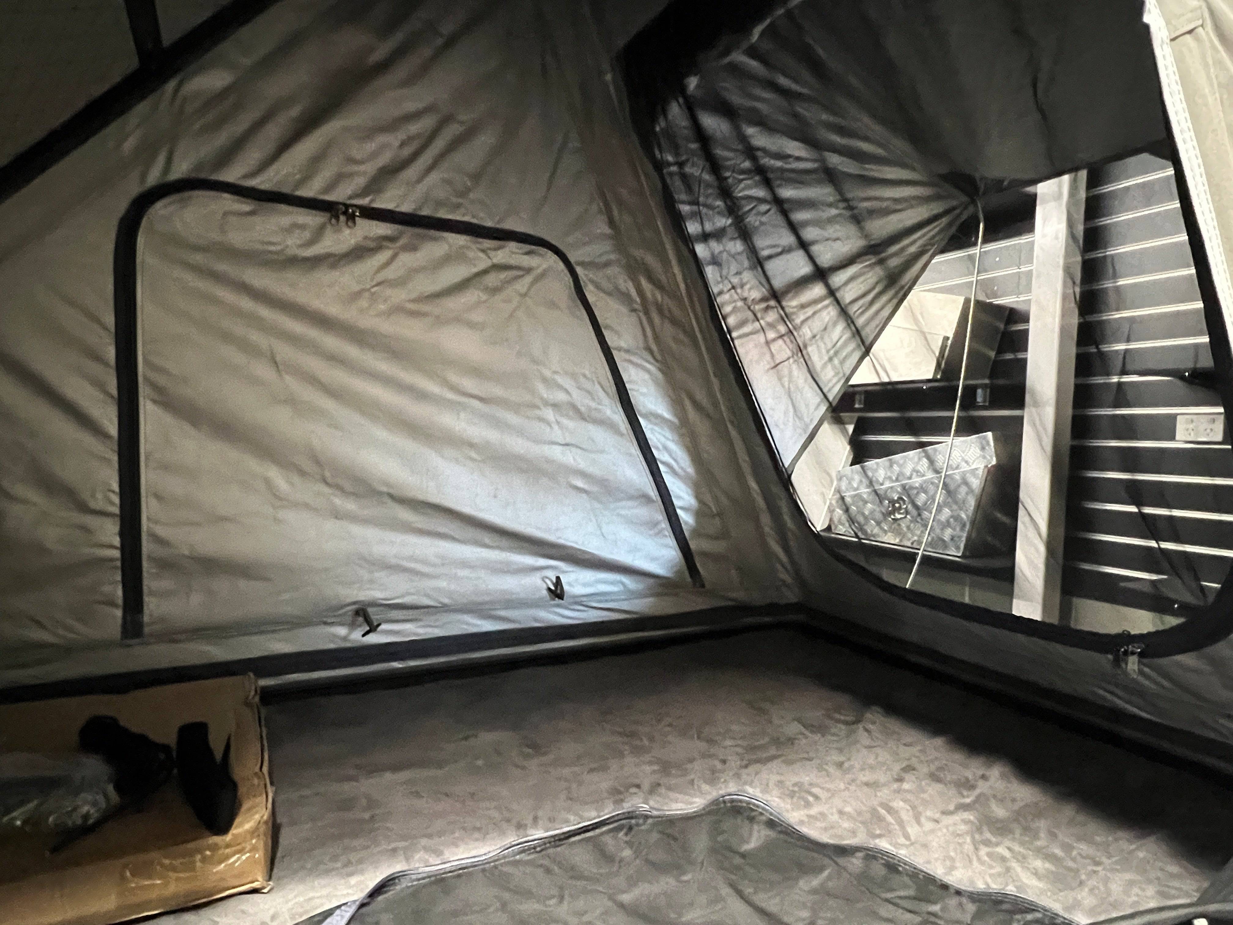 OZI4X4 Adventure 130 Roof Top Tents - Image 20