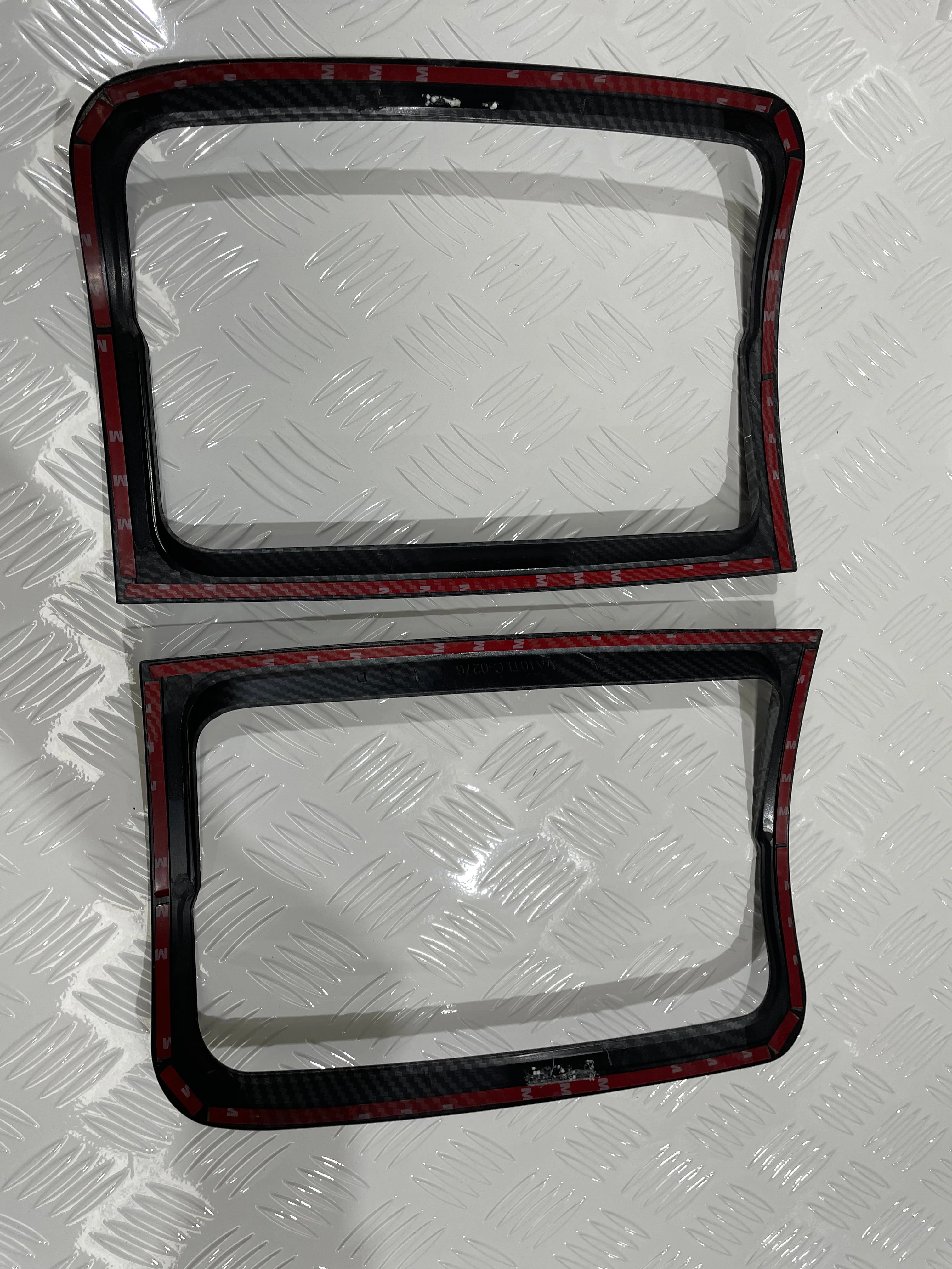 Carbon Fibre Tail Light Trim Suits Volkswagen Amarok 2007-2022 - Image 3