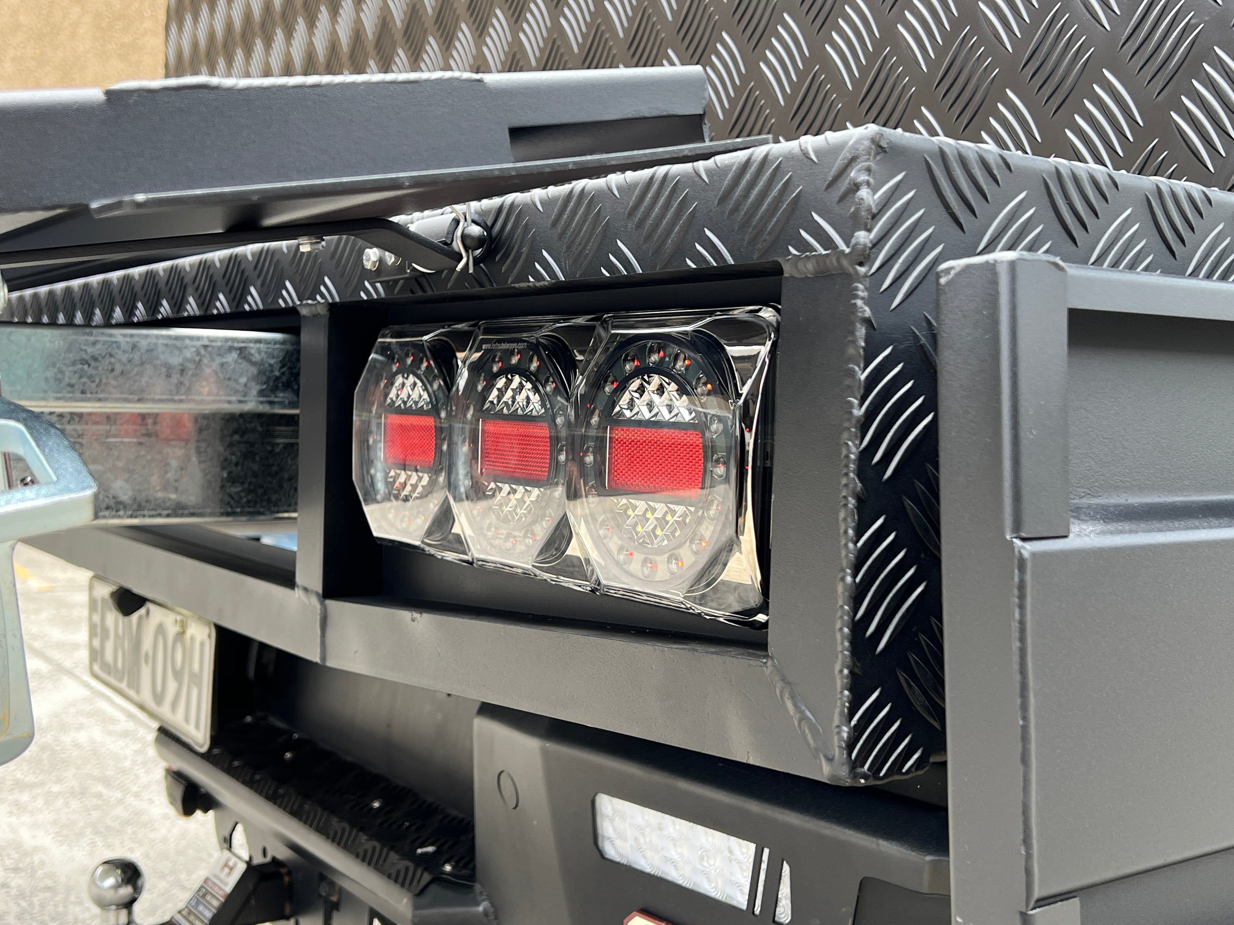 1900 Platinum Edition Aluminium Tray Black (Dual Cab) - Image 16