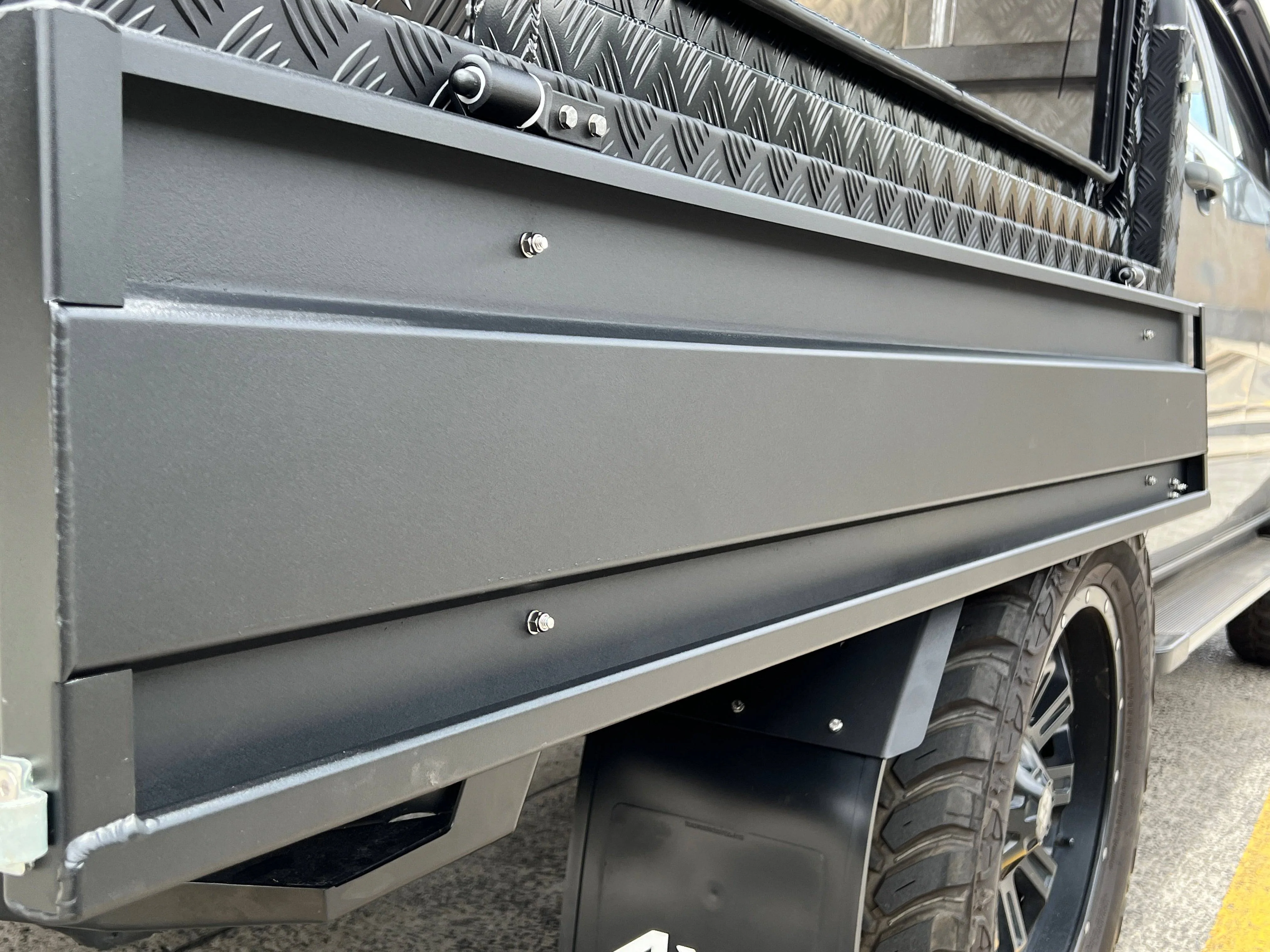 1900 Platinum Edition Aluminium Tray Black (Dual Cab) - Image 44