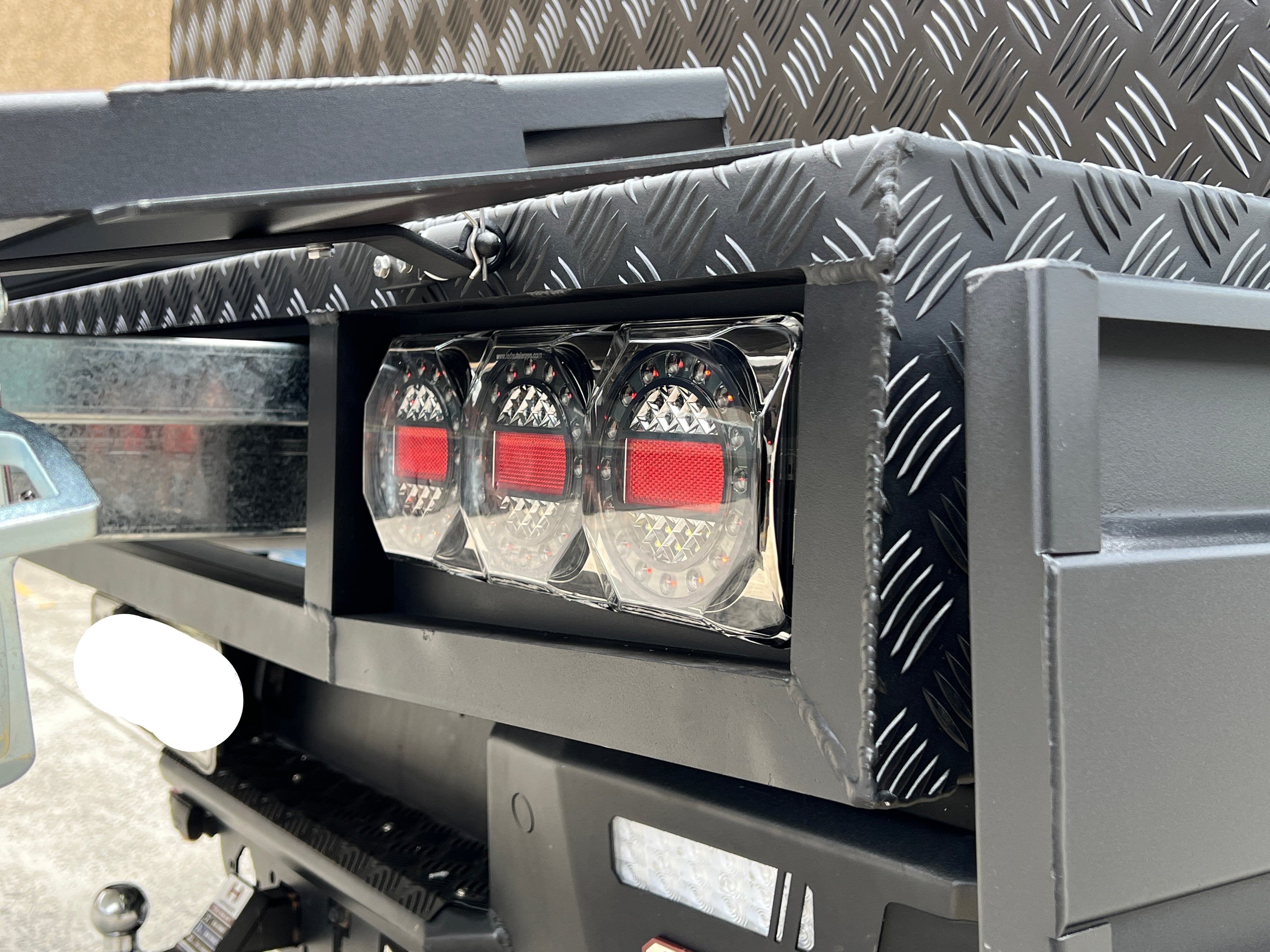 1900 Platinum Edition Aluminium Tray Black (Dual Cab) - Image 51