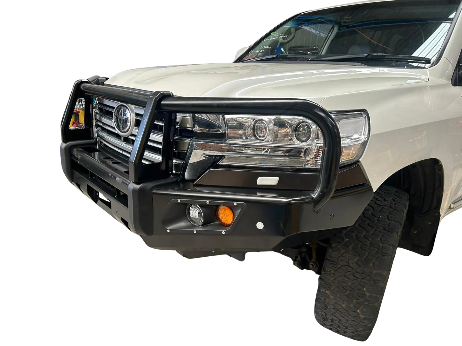 Competition Bullbar Suitable For Toyota Land Cruiser 200 Series 2016-2022 - Image 4