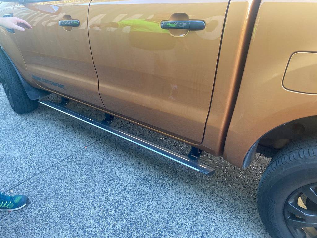 Electrical Side Steps Suitable for Toyota Hilux 2015-2025 GR / Roug N80 - Image 9