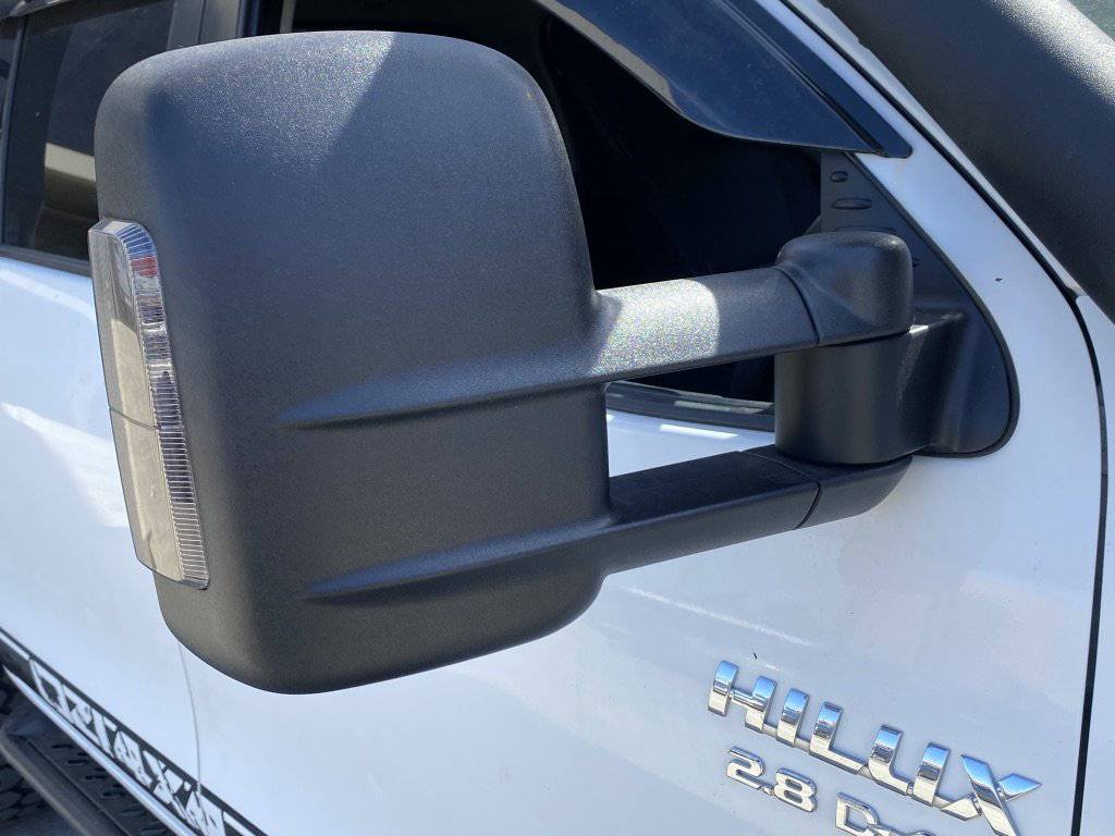 Extendable Towing Mirror Suitable for Toyota Hilux 2015-2020+ (Blinker) - Image 17