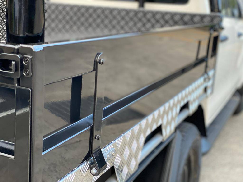 Half Diamond (Edition) 1800 Wide Aluminum Dual Cab Tray - Image 26