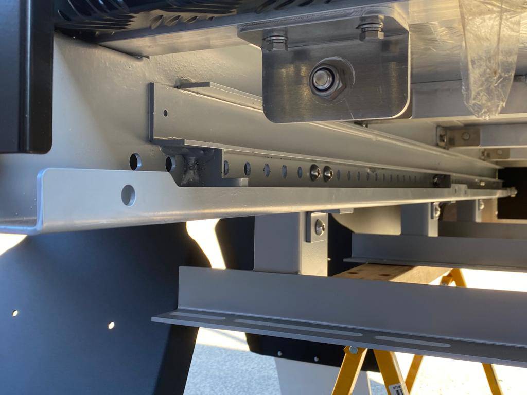 Half Diamond (Edition) 1800 Wide Aluminum Dual Cab Tray - Image 9