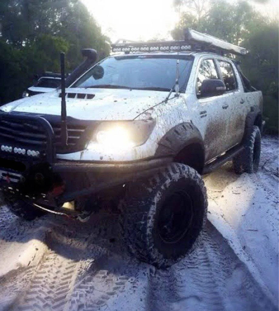 6 Pcs Jungle Flares Suitable For Toyota Hilux 2012-2015 - Image 3