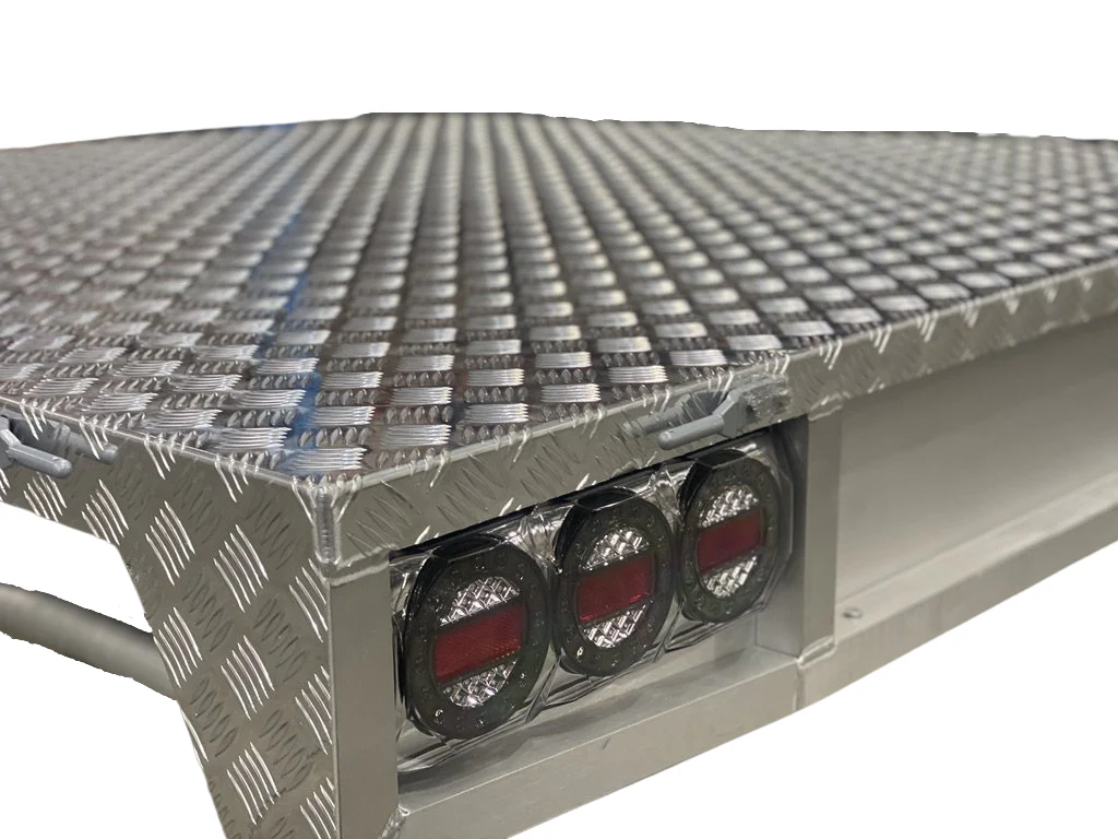 1800 Platinum Edition "Canopy Base" Aluminium Dual Cab Tray - Image 11