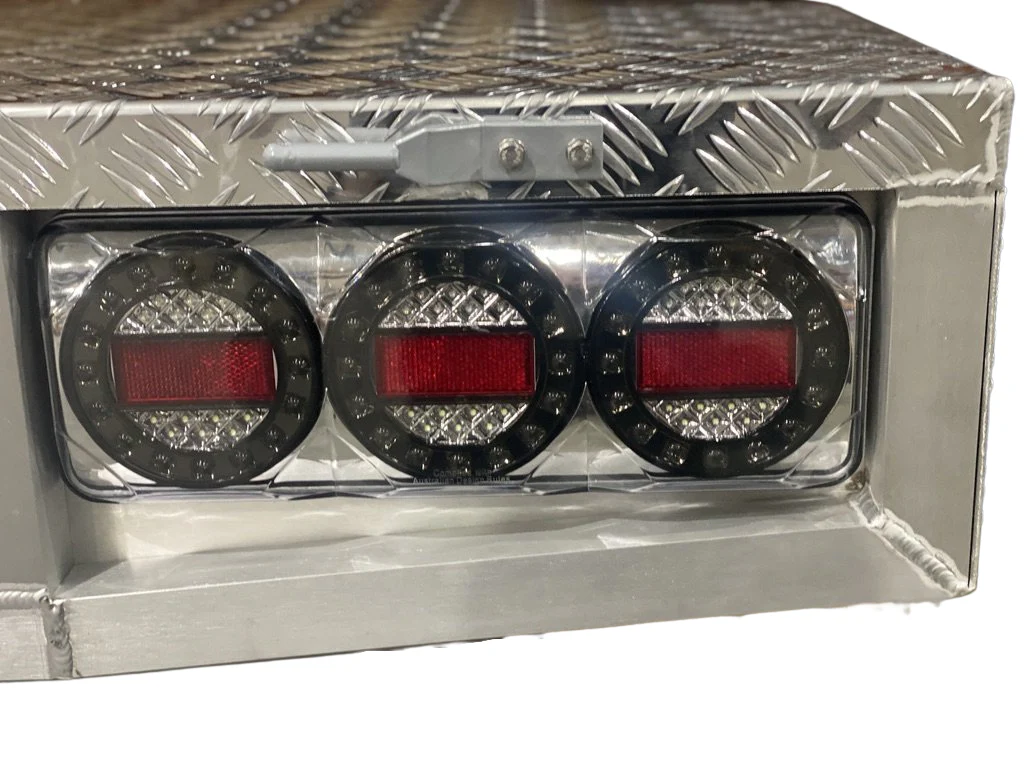 1800 Platinum Edition "Canopy Base" Aluminium Dual Cab Tray - Image 4