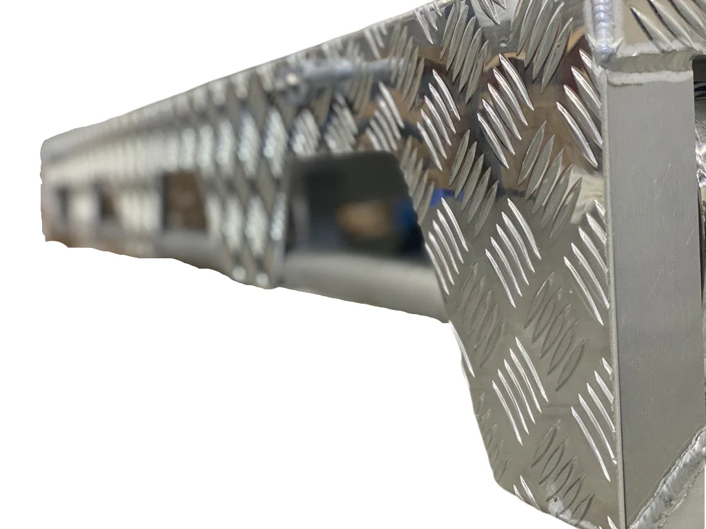 1800 Platinum Edition "Canopy Base" Aluminium Dual Cab Tray - Image 9